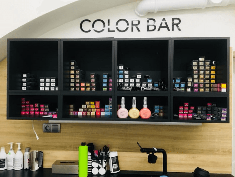 Color Bar salonu Střižna — barvy L'Oréal Professionnel
